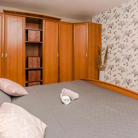 Naomi Apartman Zára Kültér fotó
